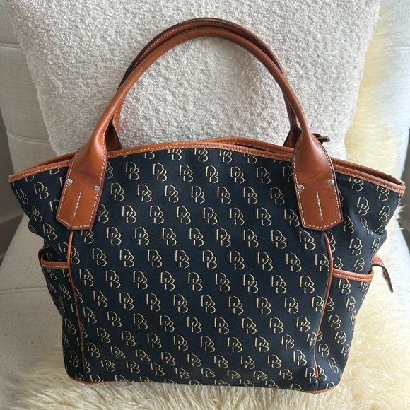 Vintage Dooney & Bourke Signature Black and Brown Tote Bag - Picture 2 of 14